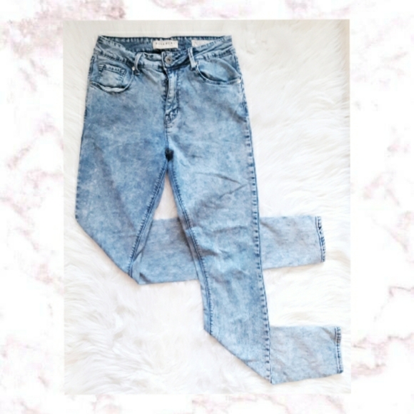 Bullhead Denim - BULLHEAD Acid Wash High Rise Jegging